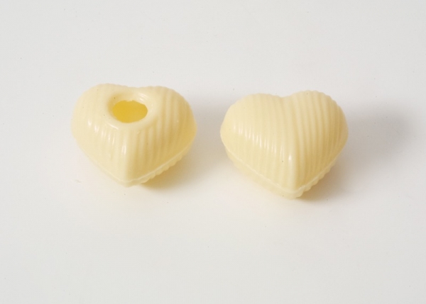 Box - white chocolate heart hollow shells at sweetART