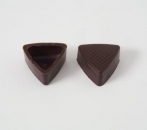 54 Chocolate shell Triangular Dark with Recipe suggestion